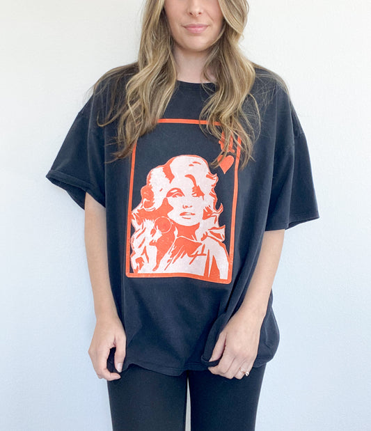 Queen Dolly Graphic T-Shirt
