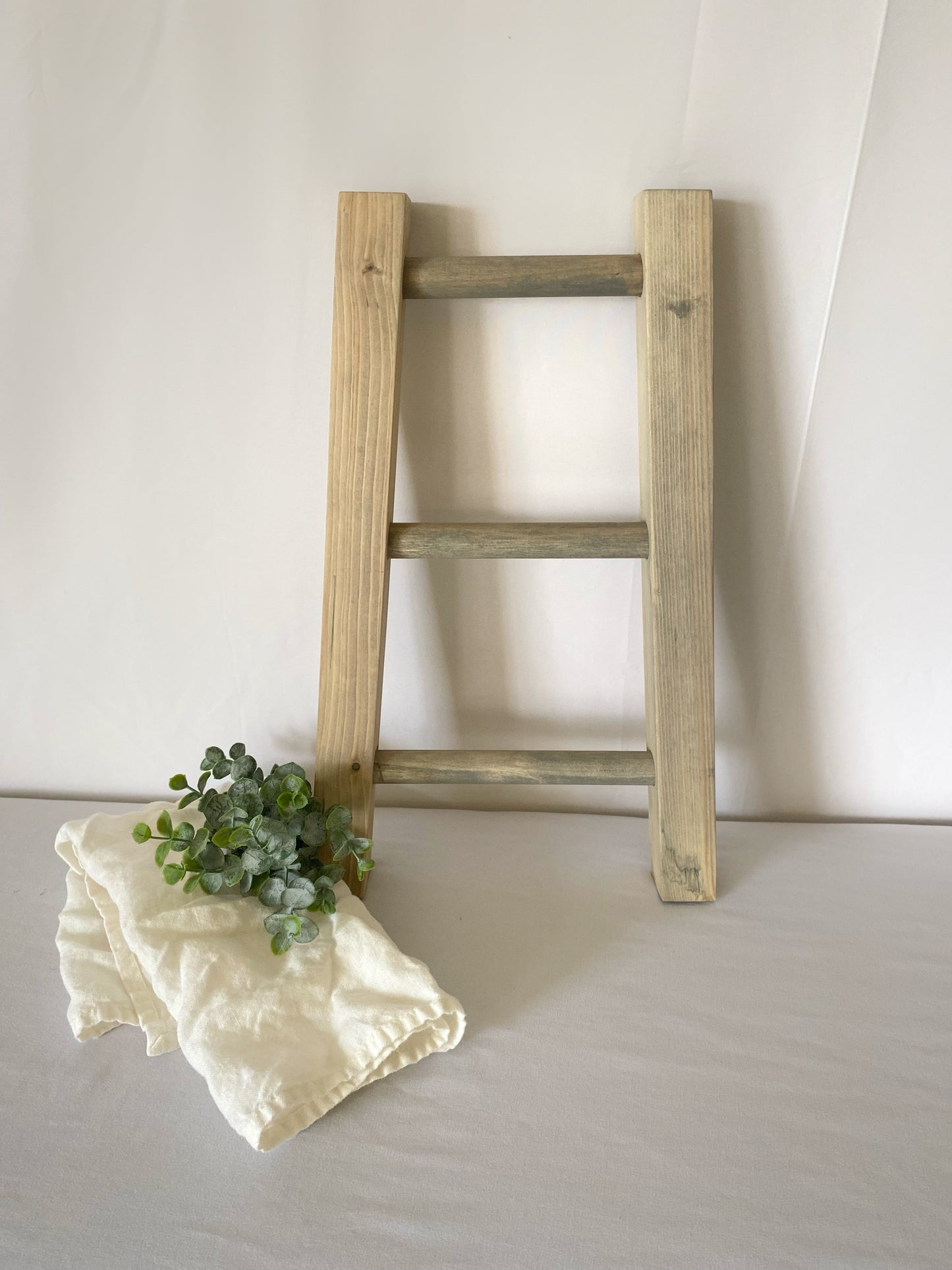 Mini Display Ladder